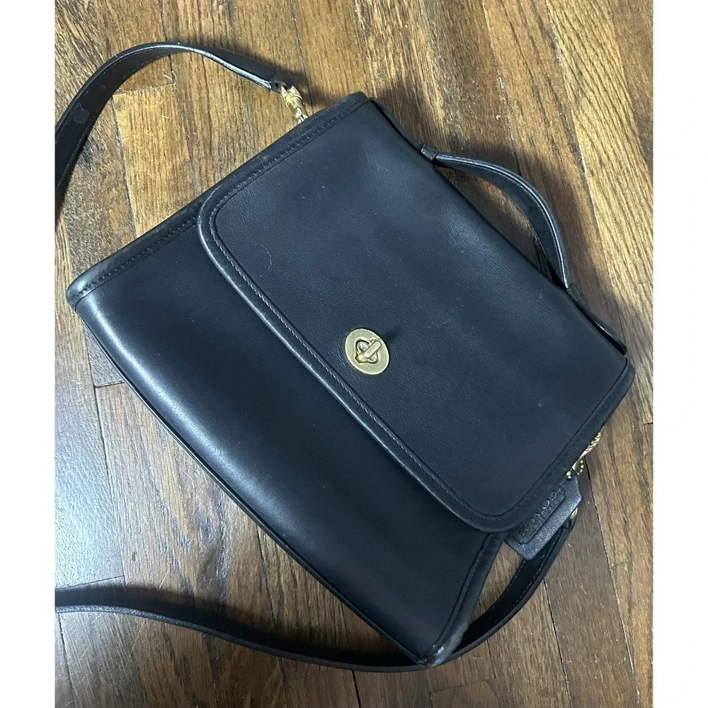 COACH 9870 Court Bag Vintage Black Glove Leather Crossbody Satchel Handbag 1990s - Picture 8 of 13